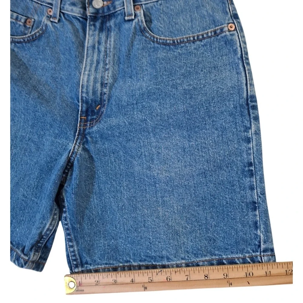 Vintage Levi's 550 Relaxed Fit Shorts Men's 34* Blue Denim Medium Wash 6.5